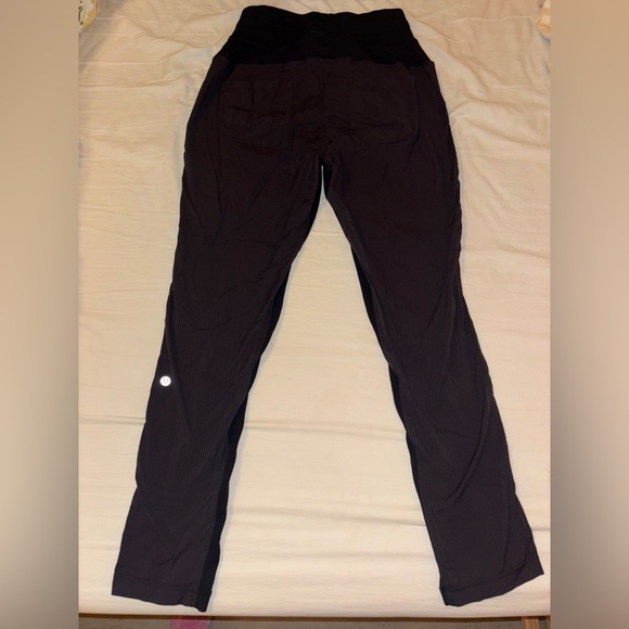 Lululemon black cropped dance studio pants - Picture 2 of 2
